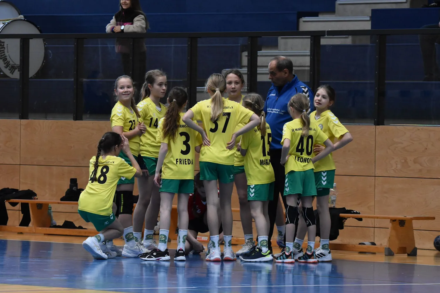 E1 unterliegt im Spitzenspiel gegen den HCL – Blick weiter nach vorn